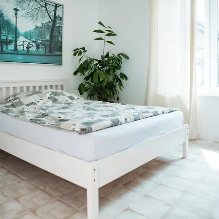 Kuenstlercafe Apartment *